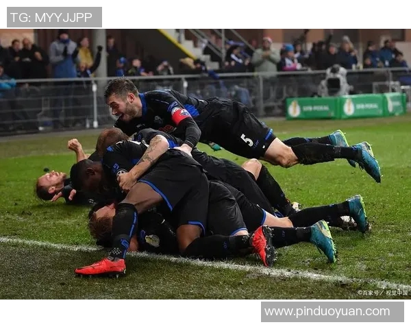 帕德博恩与法兰克福的激烈对决谁能在德甲赛场上笑到最后